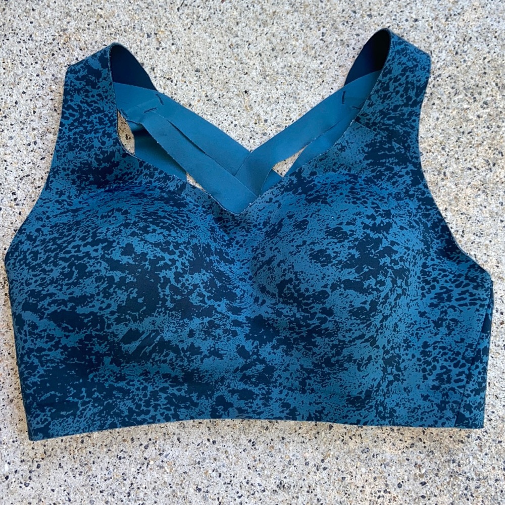 lululemon | DD 32 | turquoise and navy pattern | sports bra
